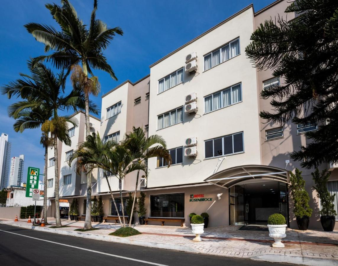 罗孙布洛克酒店 Balneário Camboriú 外观 照片